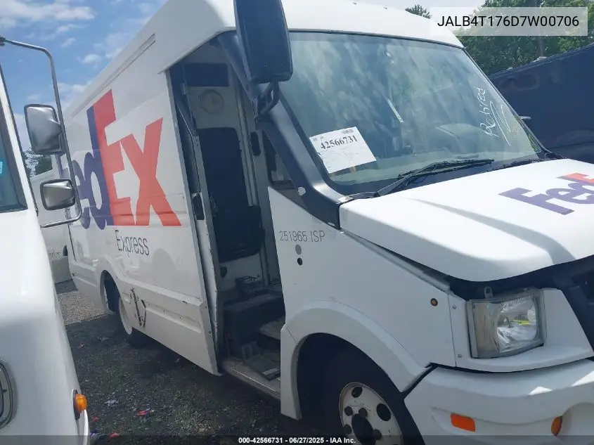 2013 Isuzu Commercial Van VIN: JALB4T176D7W00706 Lot: 42566731