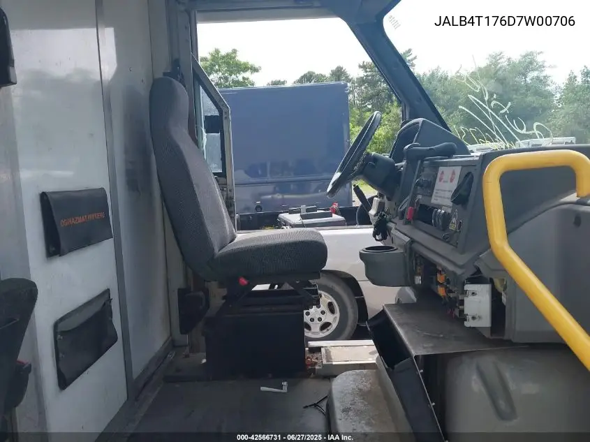 2013 Isuzu Commercial Van VIN: JALB4T176D7W00706 Lot: 42566731