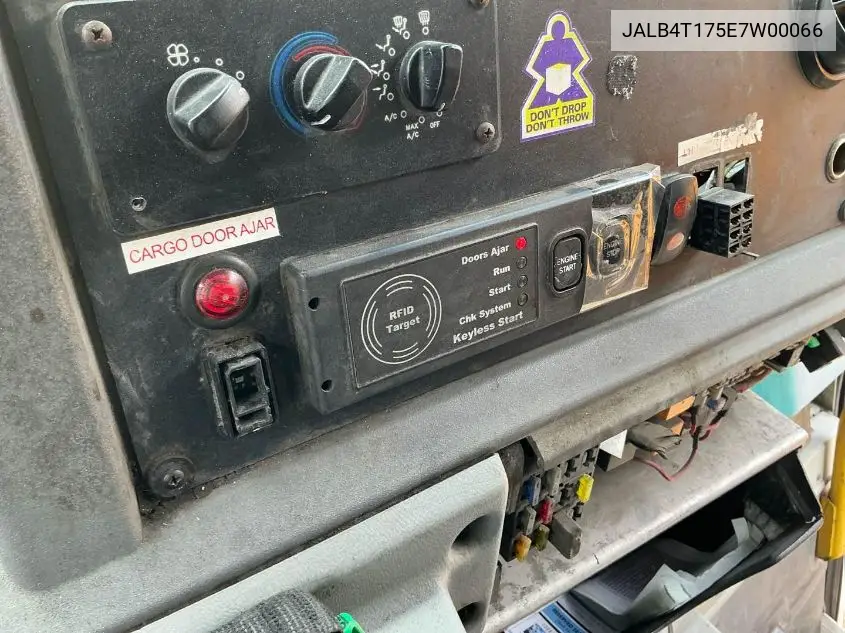 2014 Isuzu Commercial Van VIN: JALB4T175E7W00066 Lot: 42239968