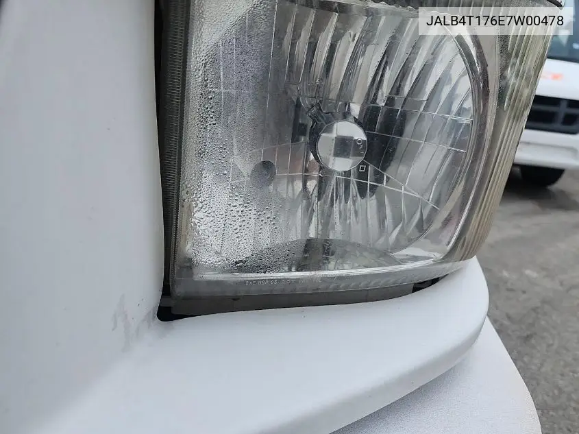 2014 Isuzu Commercial Van VIN: JALB4T176E7W00478 Lot: 42249988