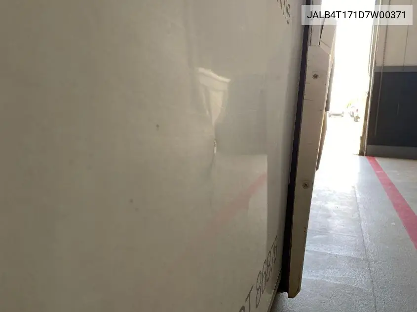 2013 Isuzu Commercial Van VIN: JALB4T171D7W00371 Lot: 42659823