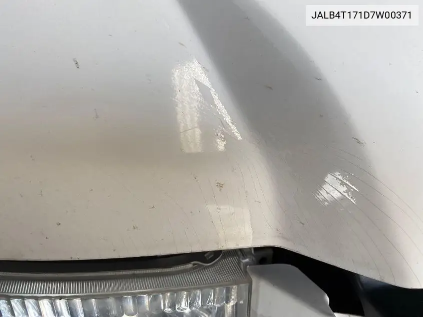 2013 Isuzu Commercial Van VIN: JALB4T171D7W00371 Lot: 42659823