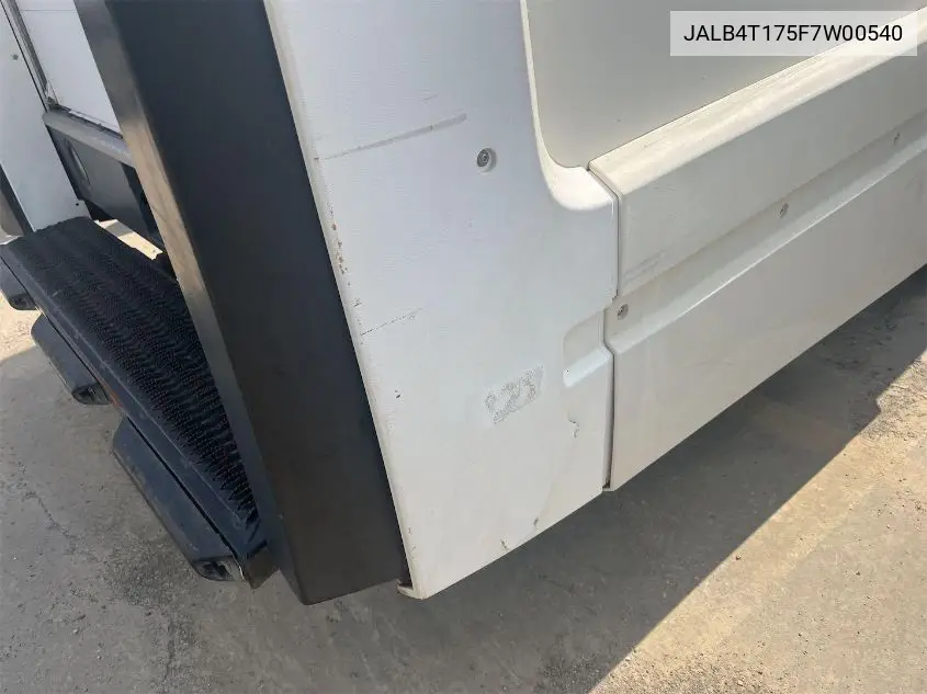 2015 Isuzu Commercial Van VIN: JALB4T175F7W00540 Lot: 42679341