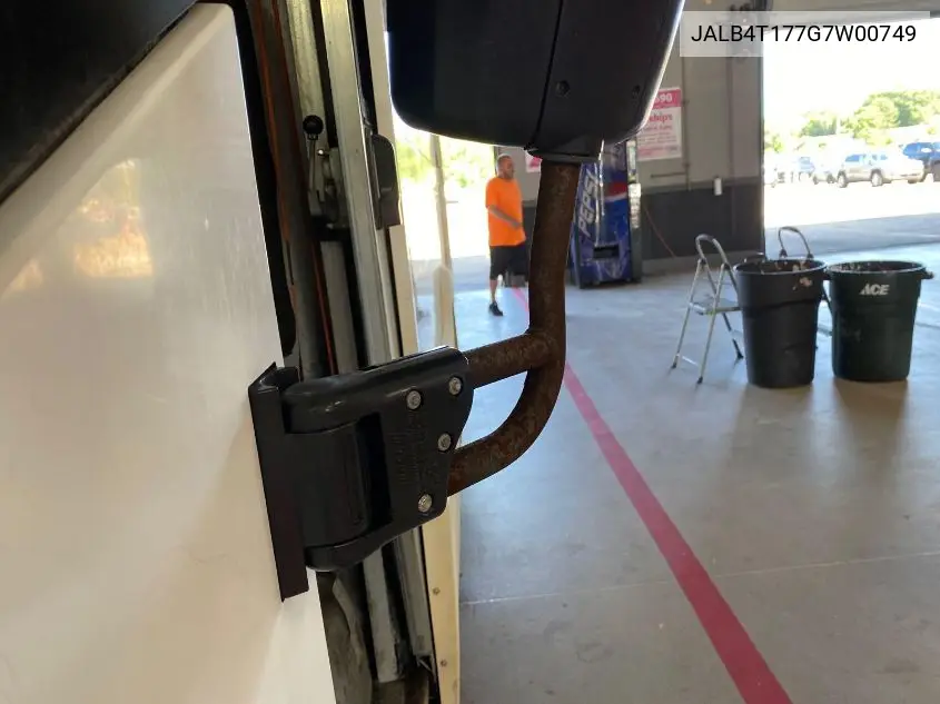 2016 Isuzu Npr VIN: JALB4T177G7W00749 Lot: 42667326