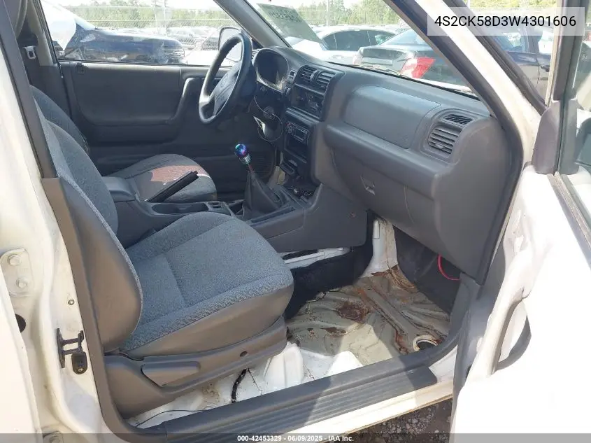 1998 Isuzu Rodeo S VIN: 4S2CK58D3W4301606 Lot: 42453329