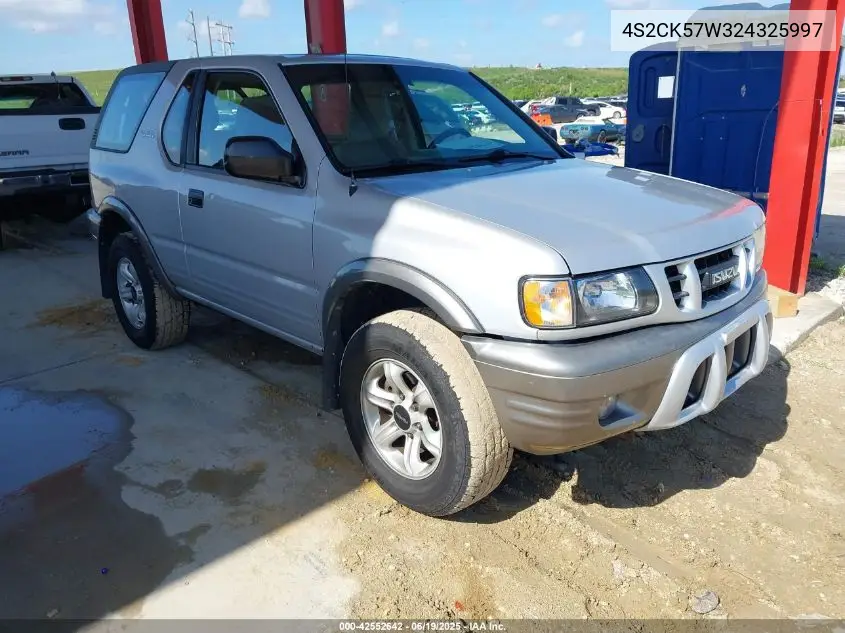 2002 Isuzu Rodeo Sport S 3.2L V6 Hard Top/S 3.2L V6 Soft Top VIN: 4S2CK57W324325997 Lot: 42552642