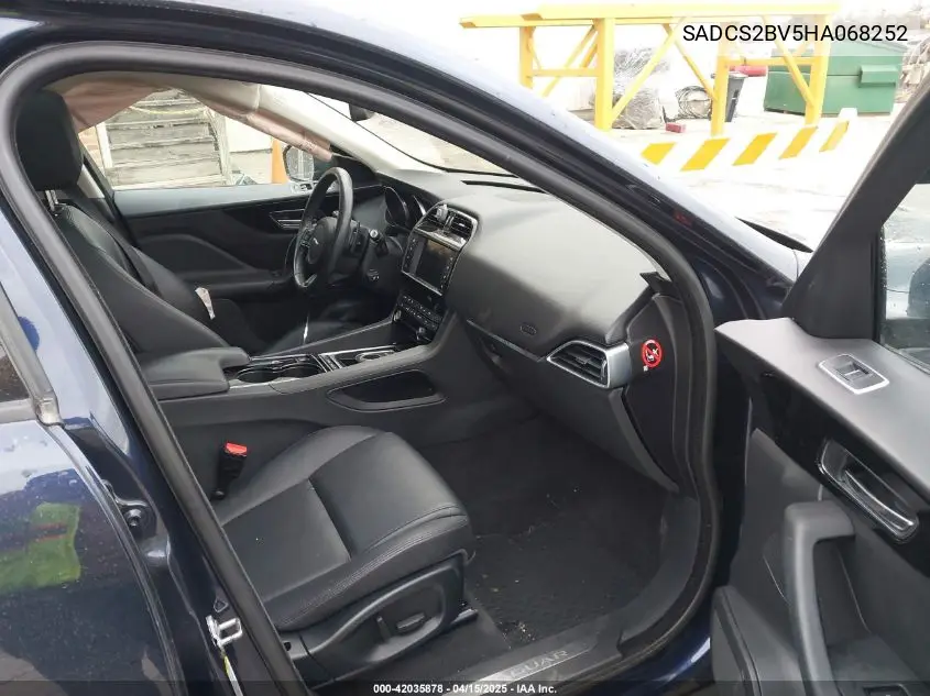 2017 Jaguar F-Pace 35T VIN: SADCS2BV5HA068252 Lot: 42035878