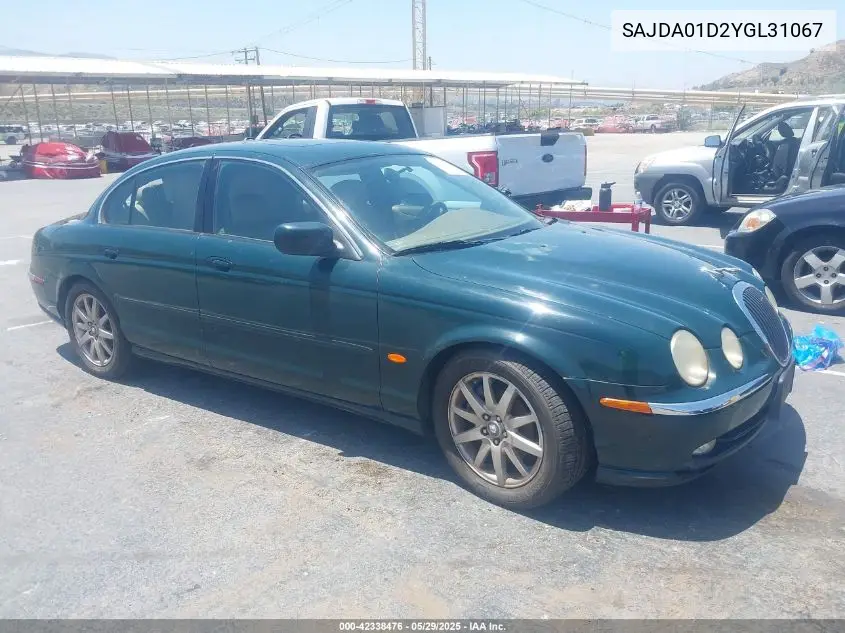 2000 Jaguar S-Type 4.0L V8 VIN: SAJDA01D2YGL31067 Lot: 42338476