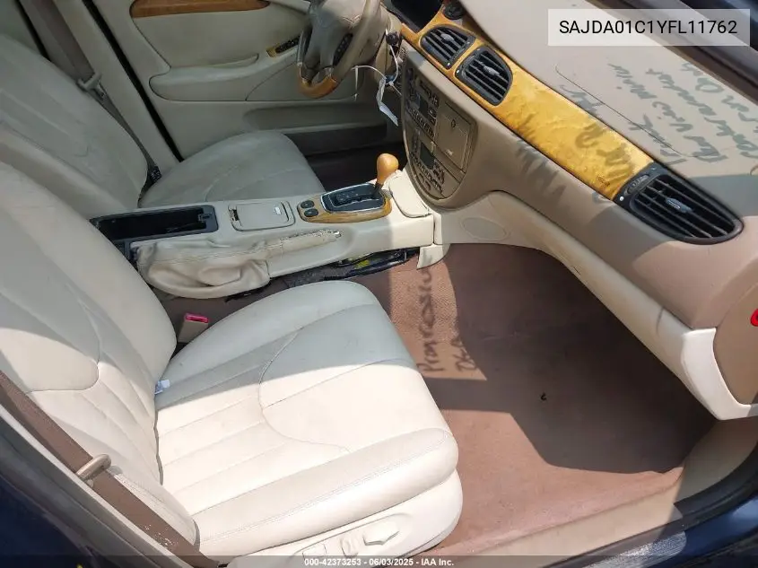 2000 Jaguar S-Type 3.0L V6 VIN: SAJDA01C1YFL11762 Lot: 42373253