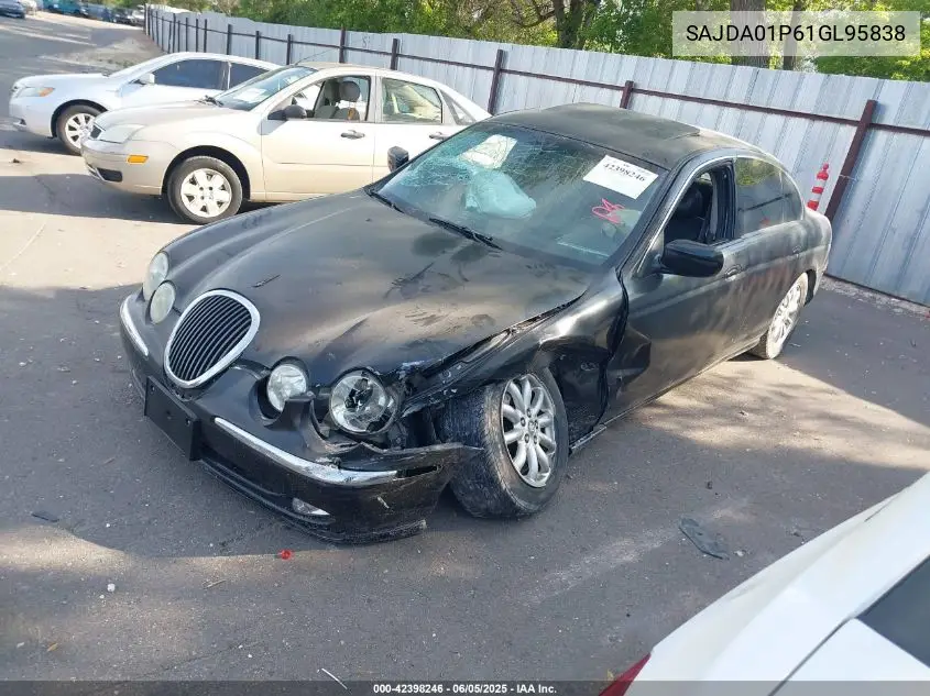 2001 Jaguar S-Type 4.0L V8 VIN: SAJDA01P61GL95838 Lot: 42398246