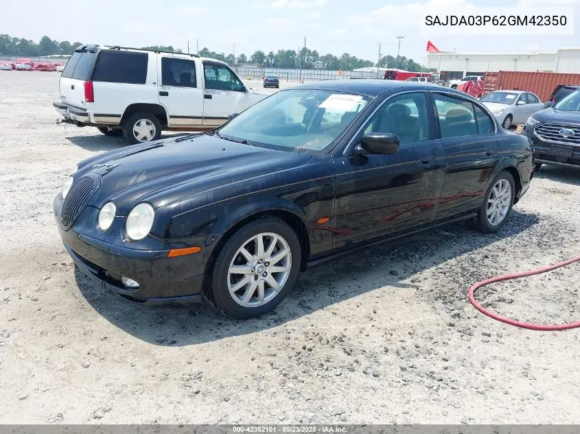 2002 Jaguar S-Type 4.0L V8 VIN: SAJDA03P62GM42350 Lot: 42352101