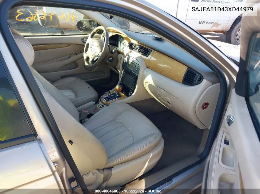 2003 Jaguar X-Type 2.5 VIN: SAJEA51D43XD44979 Lot: 40646863