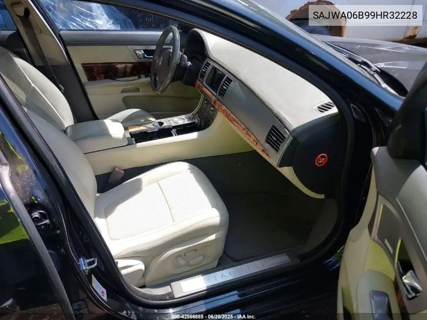 2009 Jaguar Xf Premium Luxury VIN: SAJWA06B99HR32228 Lot: 42566885