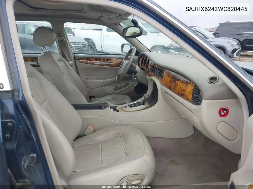 1998 Jaguar Xj8 L VIN: SAJHX6242WC820445 Lot: 42073301