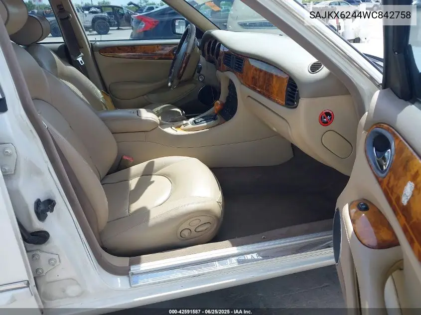 1998 Jaguar Xj8 Vanden Plas VIN: SAJKX6244WC842758 Lot: 42591587