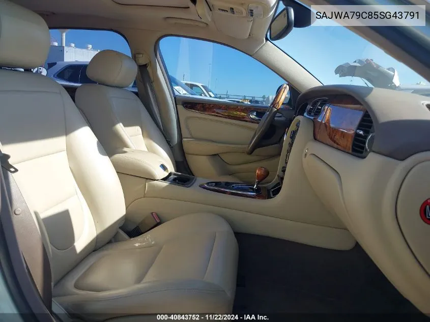 2005 Jaguar Xj Xj8 L VIN: SAJWA79C85SG43791 Lot: 40843752