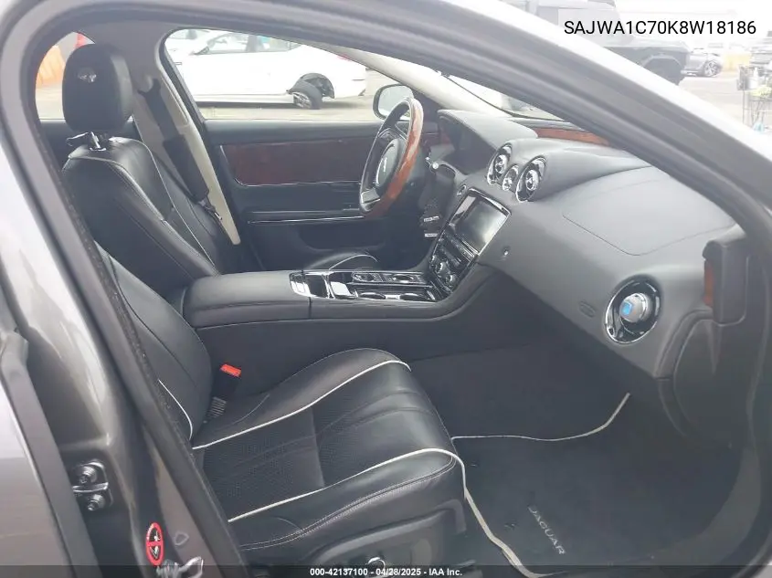 2019 Jaguar Xj R-Sport VIN: SAJWA1C70K8W18186 Lot: 42137100
