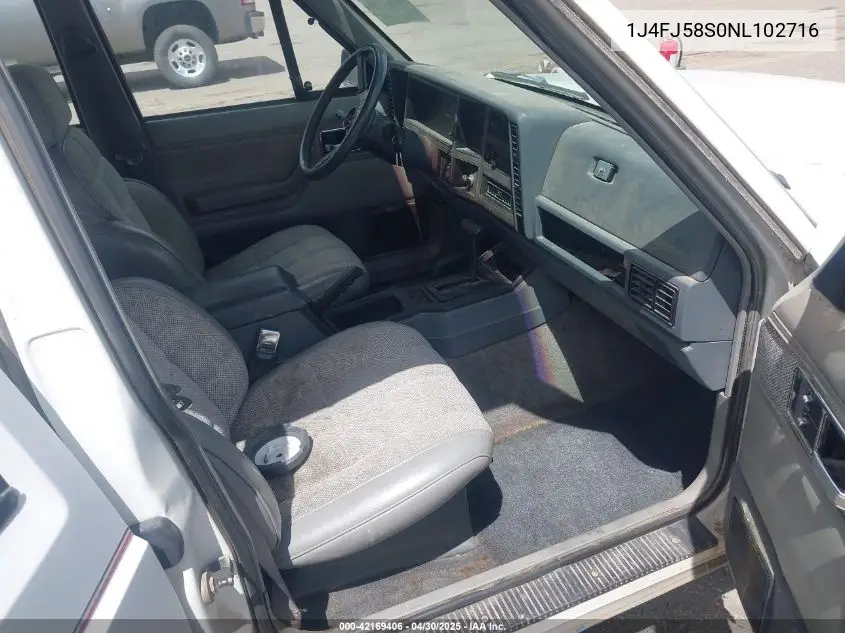 1992 Jeep Cherokee Laredo VIN: 1J4FJ58S0NL102716 Lot: 42169406