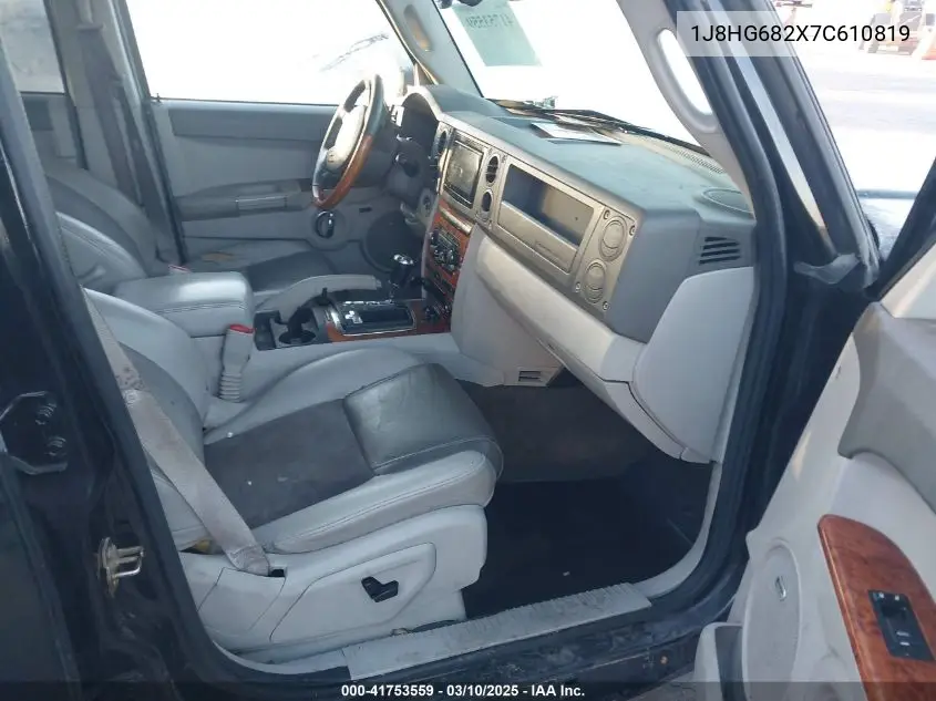 2007 Jeep Commander Overland VIN: 1J8HG682X7C610819 Lot: 41753559