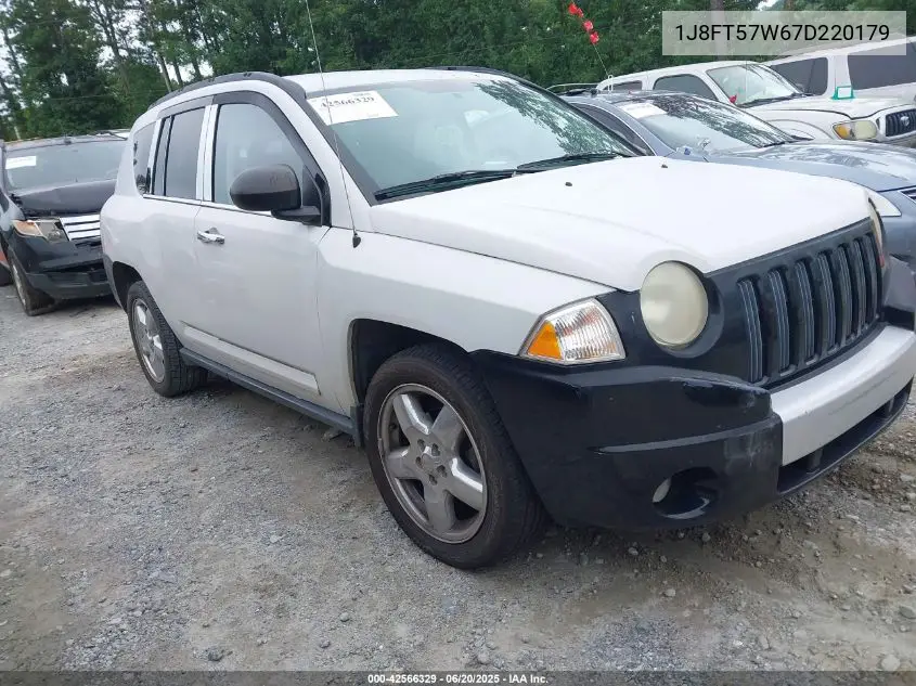 2007 Jeep Compass Limited VIN: 1J8FT57W67D220179 Lot: 42566329
