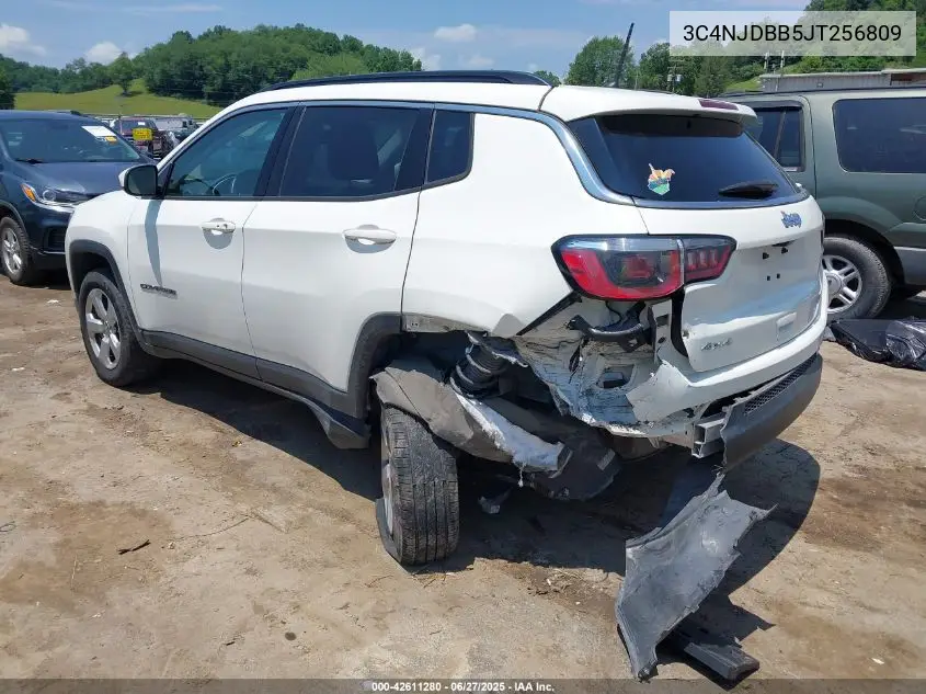 2018 Jeep Compass Latitude 4X4 VIN: 3C4NJDBB5JT256809 Lot: 42611280