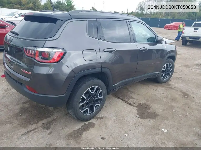 2019 Jeep Compass Trailhawk 4X4 VIN: 3C4NJDDB0KT850058 Lot: 42252797