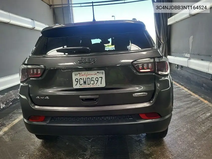 2022 Jeep Compass Latitude 4X4 VIN: 3C4NJDBB3NT164524 Lot: 42678001