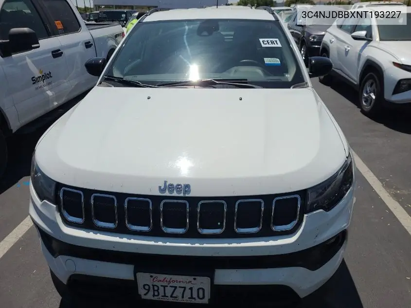 2022 Jeep Compass Latitude 4X4 VIN: 3C4NJDBBXNT193227 Lot: 42678012