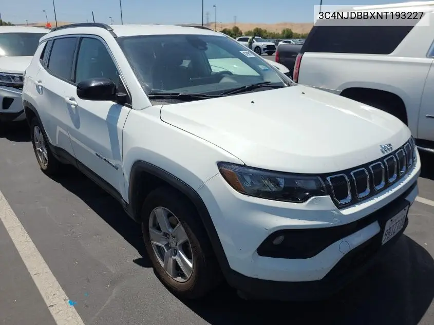 2022 Jeep Compass Latitude 4X4 VIN: 3C4NJDBBXNT193227 Lot: 42678012
