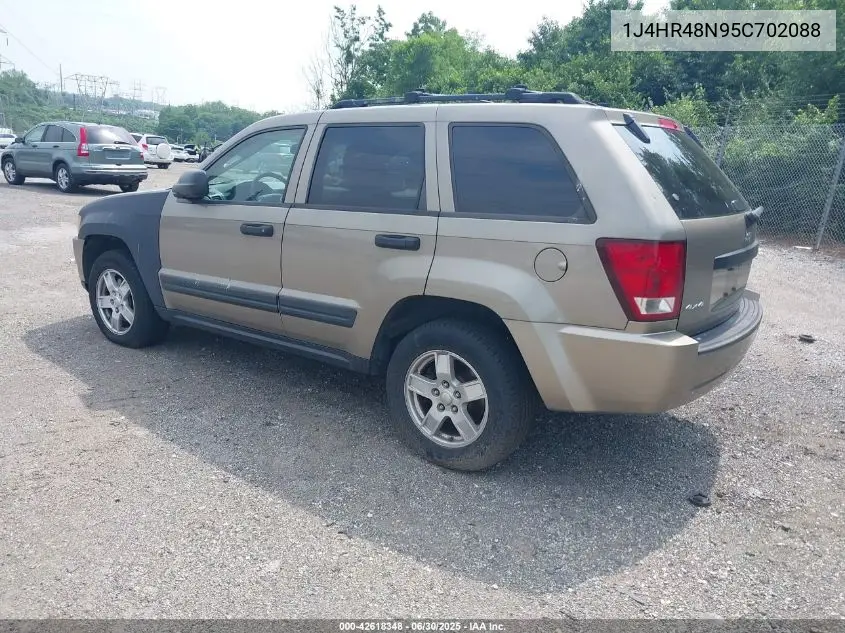 2005 Jeep Grand Cherokee Laredo VIN: 1J4HR48N95C702088 Lot: 42618348