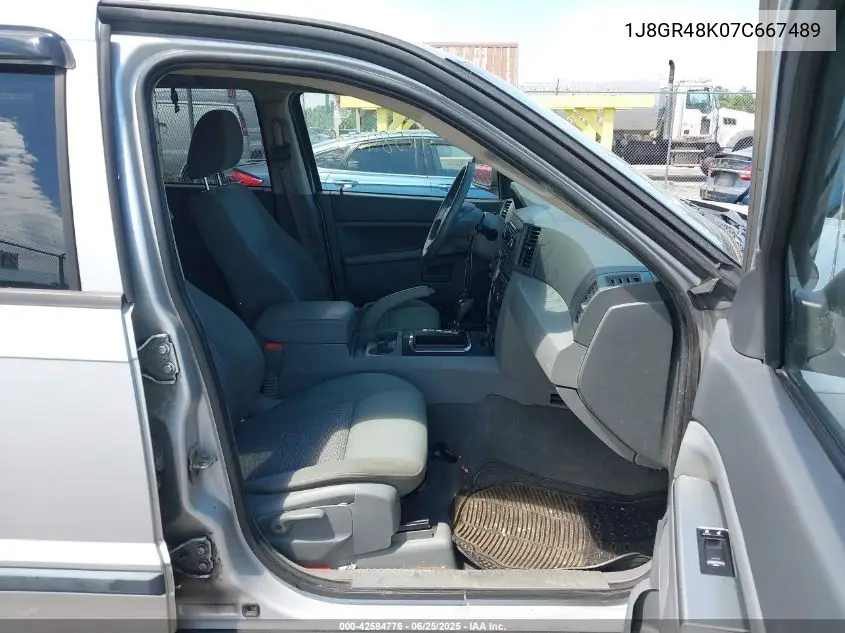 2007 Jeep Grand Cherokee Laredo VIN: 1J8GR48K07C667489 Lot: 42584776