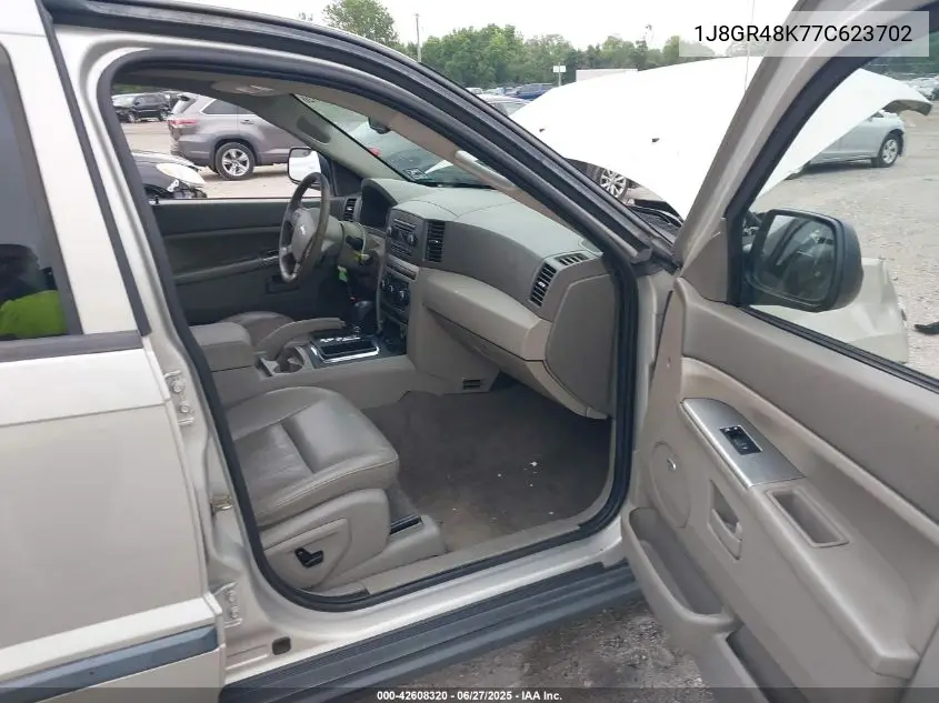 2007 Jeep Grand Cherokee Laredo VIN: 1J8GR48K77C623702 Lot: 42608320