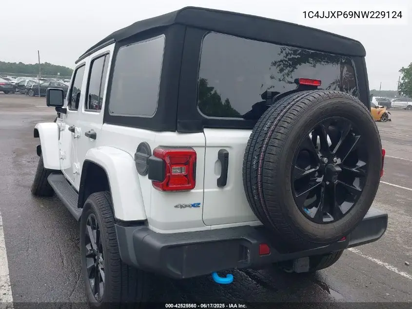 2022 Jeep Wrangler 4Xe Unlimited Sahara 4X4 VIN: 1C4JJXP69NW229124 Lot: 42525560