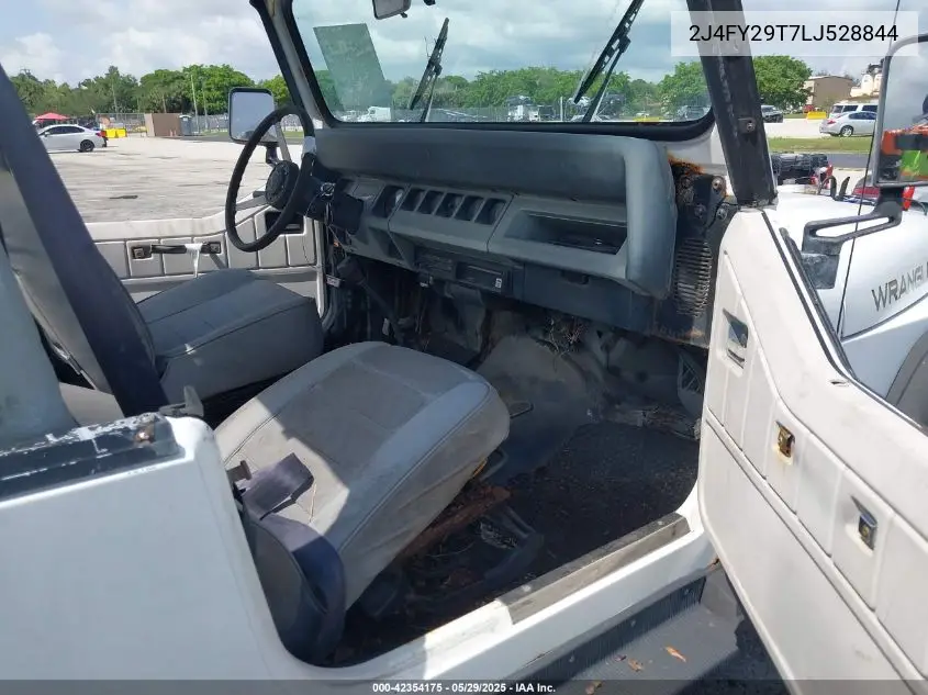 1990 Jeep Wrangler / Yj VIN: 2J4FY29T7LJ528844 Lot: 42354175