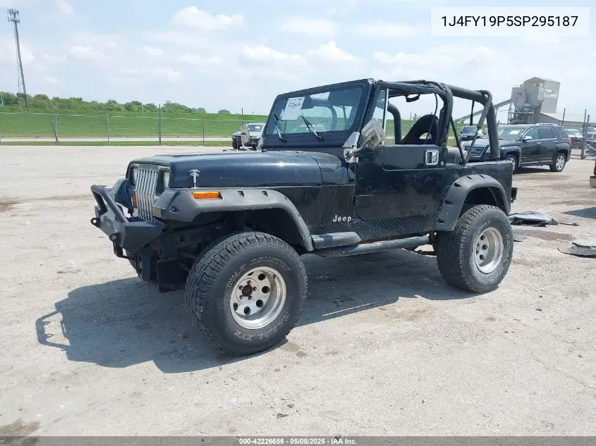 1995 Jeep Wrangler / Yj S/Rio Grande VIN: 1J4FY19P5SP295187 Lot: 42226656