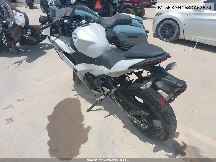 2025 Kawasaki Ex500 H VIN: ML5EXGH15SDA62574 Lot: 42401836