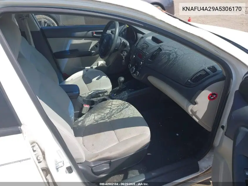 2010 Kia Forte Ex VIN: KNAFU4A29A5306170 Lot: 42582184