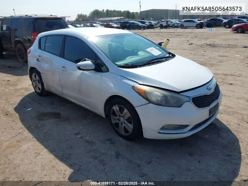 2016 Kia Forte 5-Door Lx VIN: KNAFK5A85G5643573 Lot: 41699171