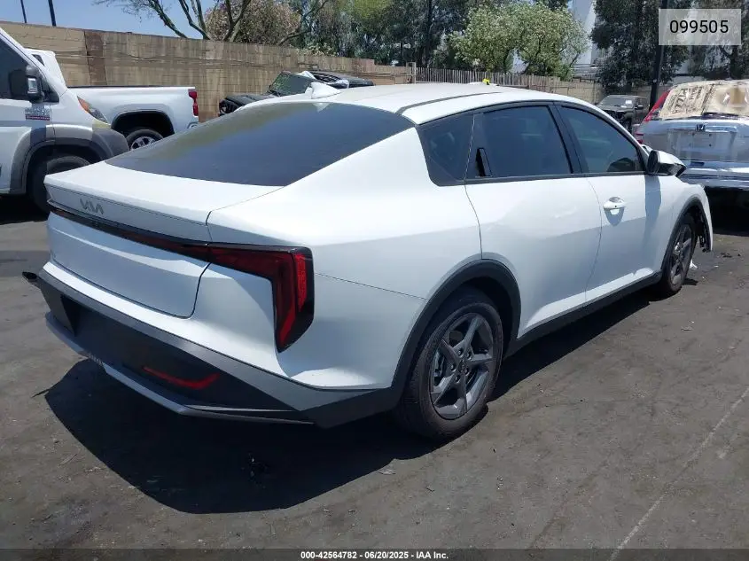 2025 Kia K4 VIN: 099505 Lot: 42564782