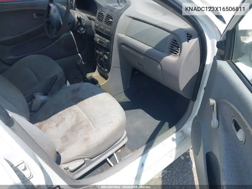 2001 Kia Rio VIN: KNADC123X16506811 Lot: 42574042