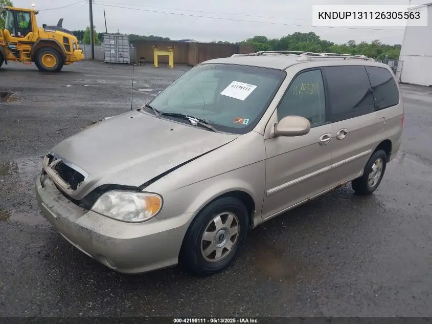 2002 Kia Sedona Ex/Lx VIN: KNDUP131126305563 Lot: 42198111