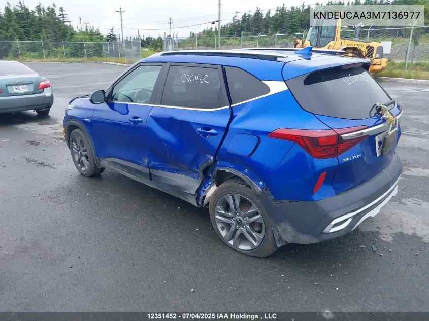 2021 Kia Seltos S VIN: KNDEUCAA3M7136977 Lot: 12351452