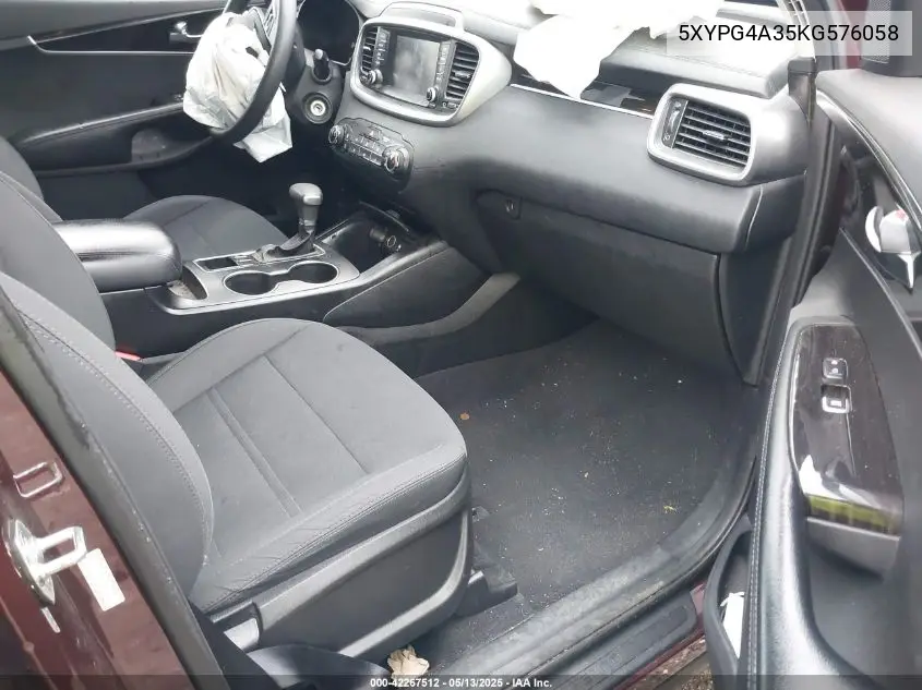2019 Kia Sorento 2.4L Lx VIN: 5XYPG4A35KG576058 Lot: 42267512