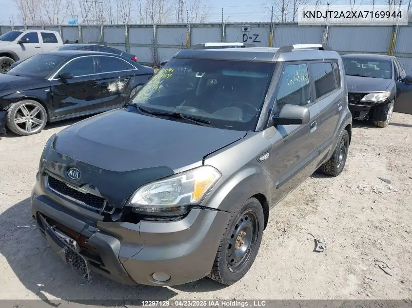 2010 Kia Soul +/!/Sport VIN: KNDJT2A2XA7169944 Lot: 12297129