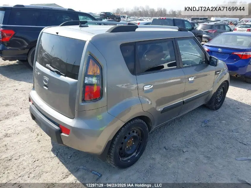 2010 Kia Soul +/!/Sport VIN: KNDJT2A2XA7169944 Lot: 12297129