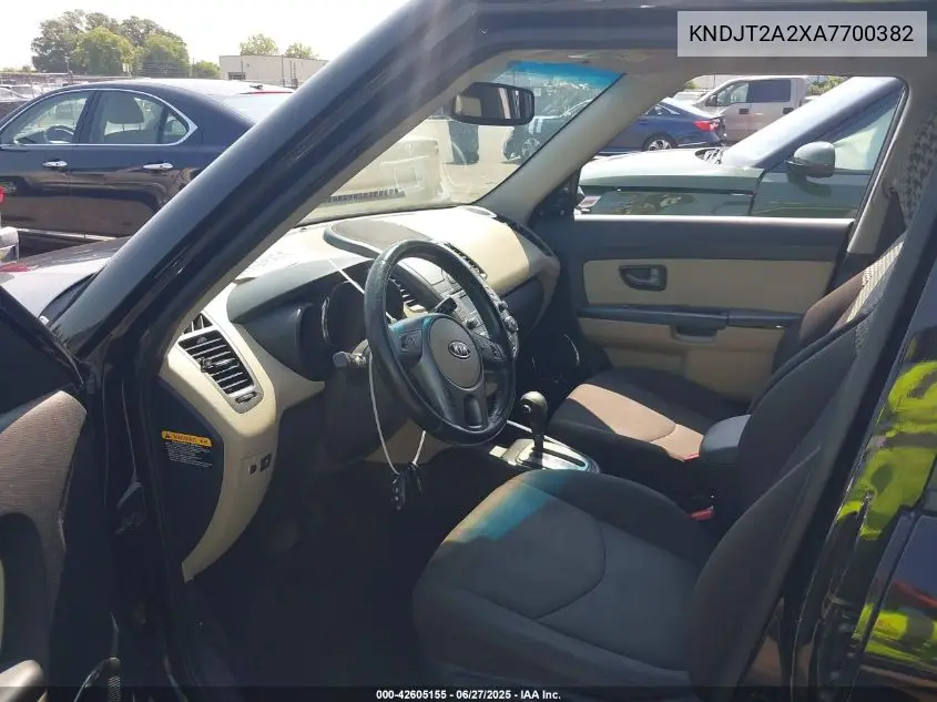 2010 Kia Soul +/!/Sport VIN: KNDJT2A2XA7700382 Lot: 42605155