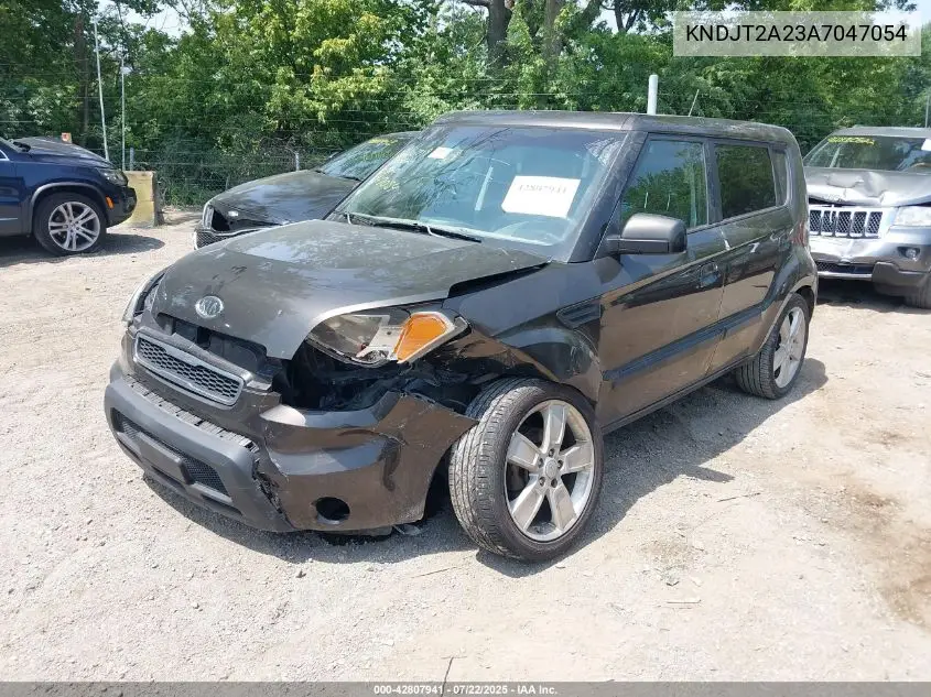 2010 Kia Soul ! VIN: KNDJT2A23A7047054 Lot: 42807941