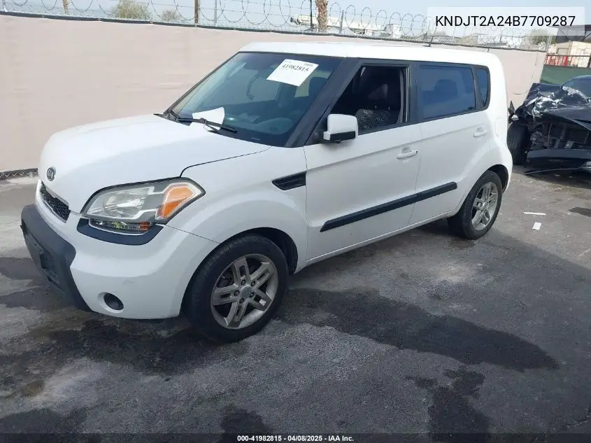 2011 Kia Soul + VIN: KNDJT2A24B7709287 Lot: 41982815