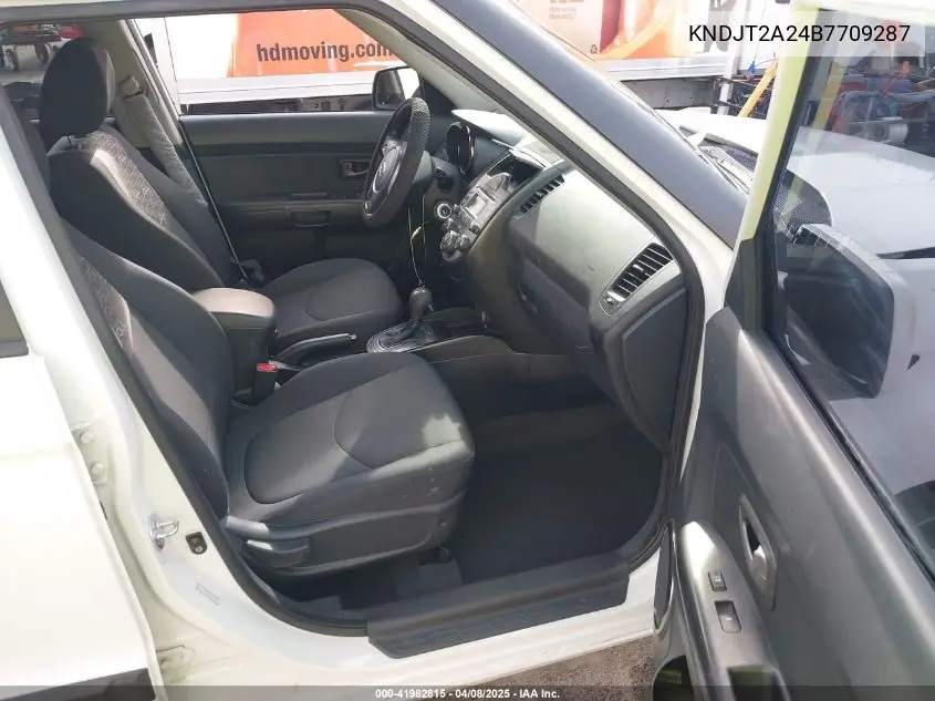 2011 Kia Soul + VIN: KNDJT2A24B7709287 Lot: 41982815