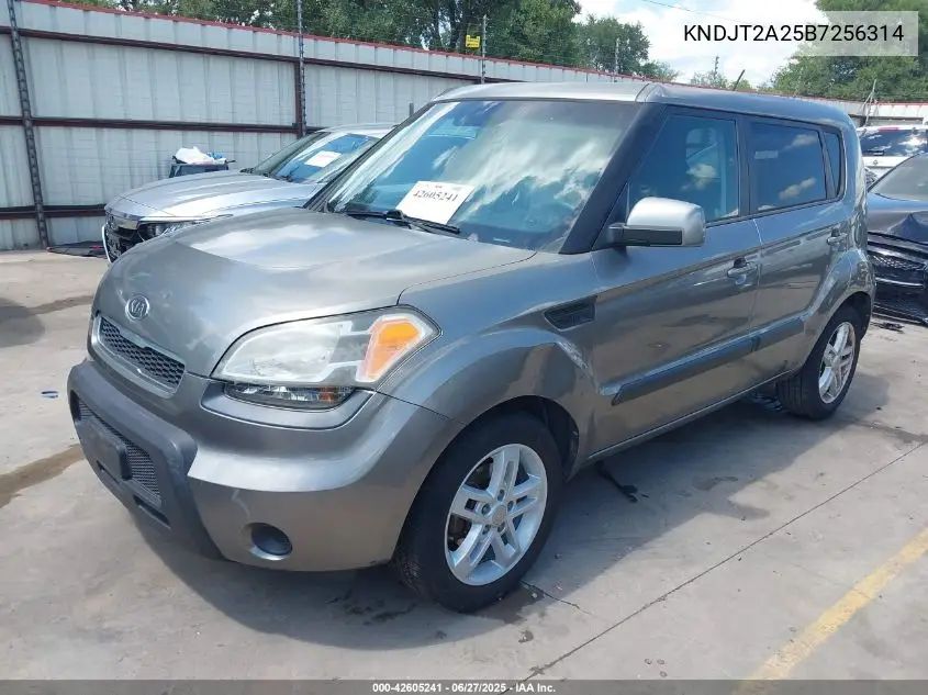 2011 Kia Soul + VIN: KNDJT2A25B7256314 Lot: 42605241